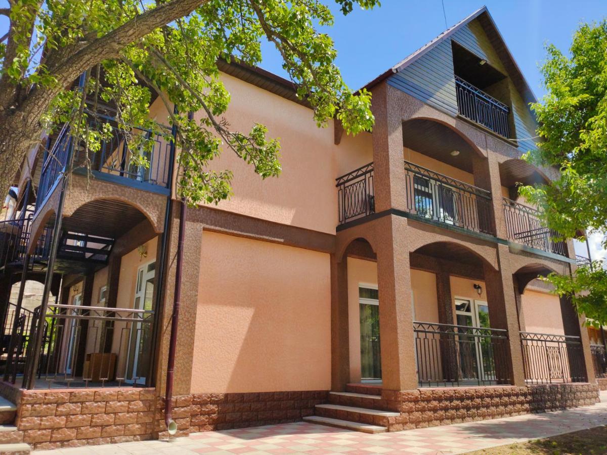 Hotel Natalia Kaji-Say Екстериор снимка