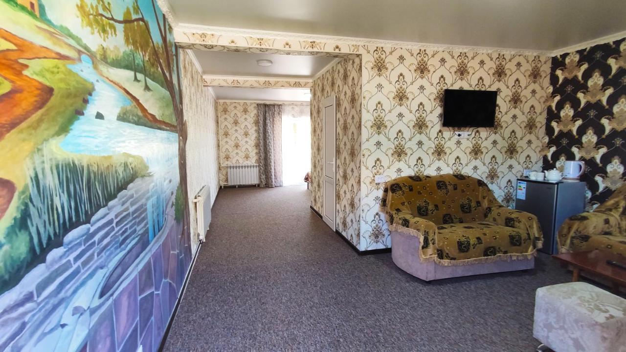 Hotel Natalia Kaji-Say Екстериор снимка
