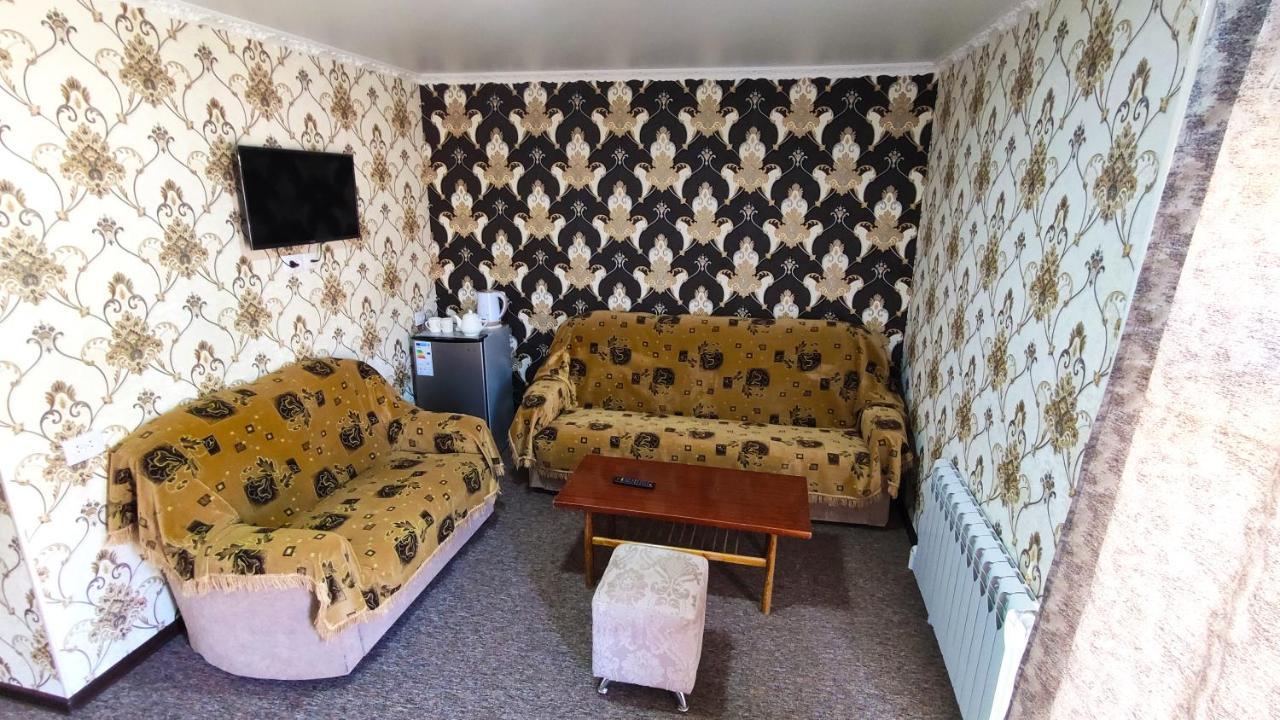 Hotel Natalia Kaji-Say Екстериор снимка