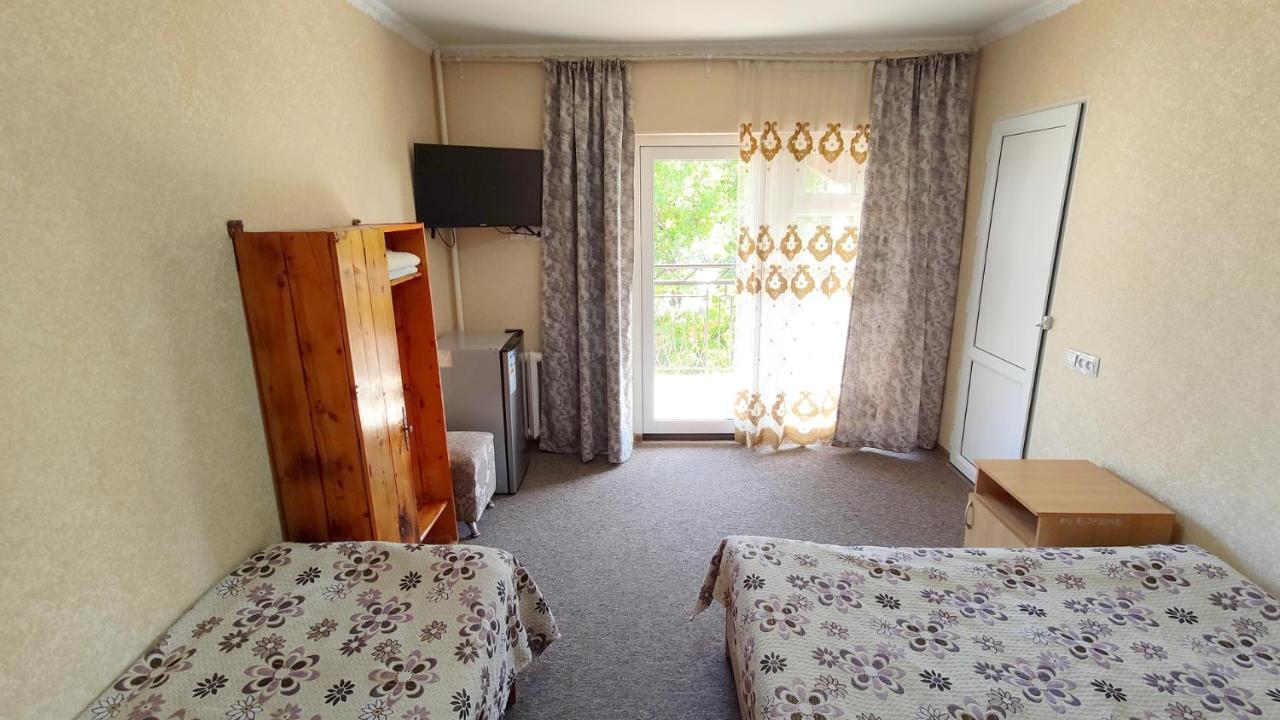Hotel Natalia Kaji-Say Екстериор снимка