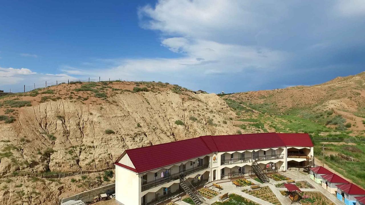 Hotel Natalia Kaji-Say Екстериор снимка