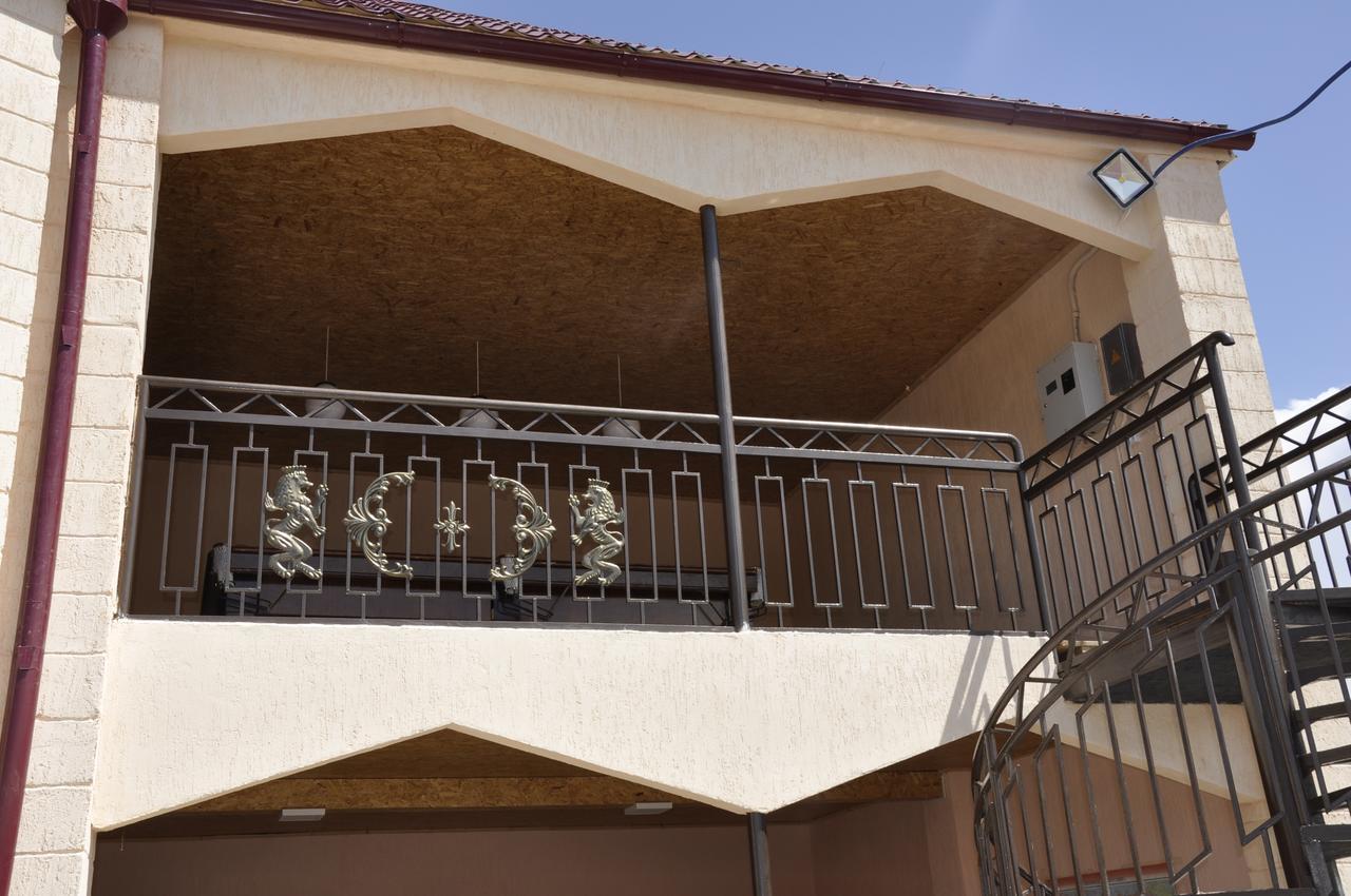 Hotel Natalia Kaji-Say Екстериор снимка